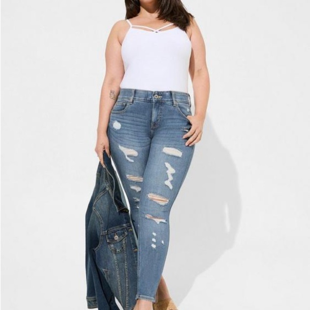 Torrid Bombshell High Rise Ripped Skinny Jeans